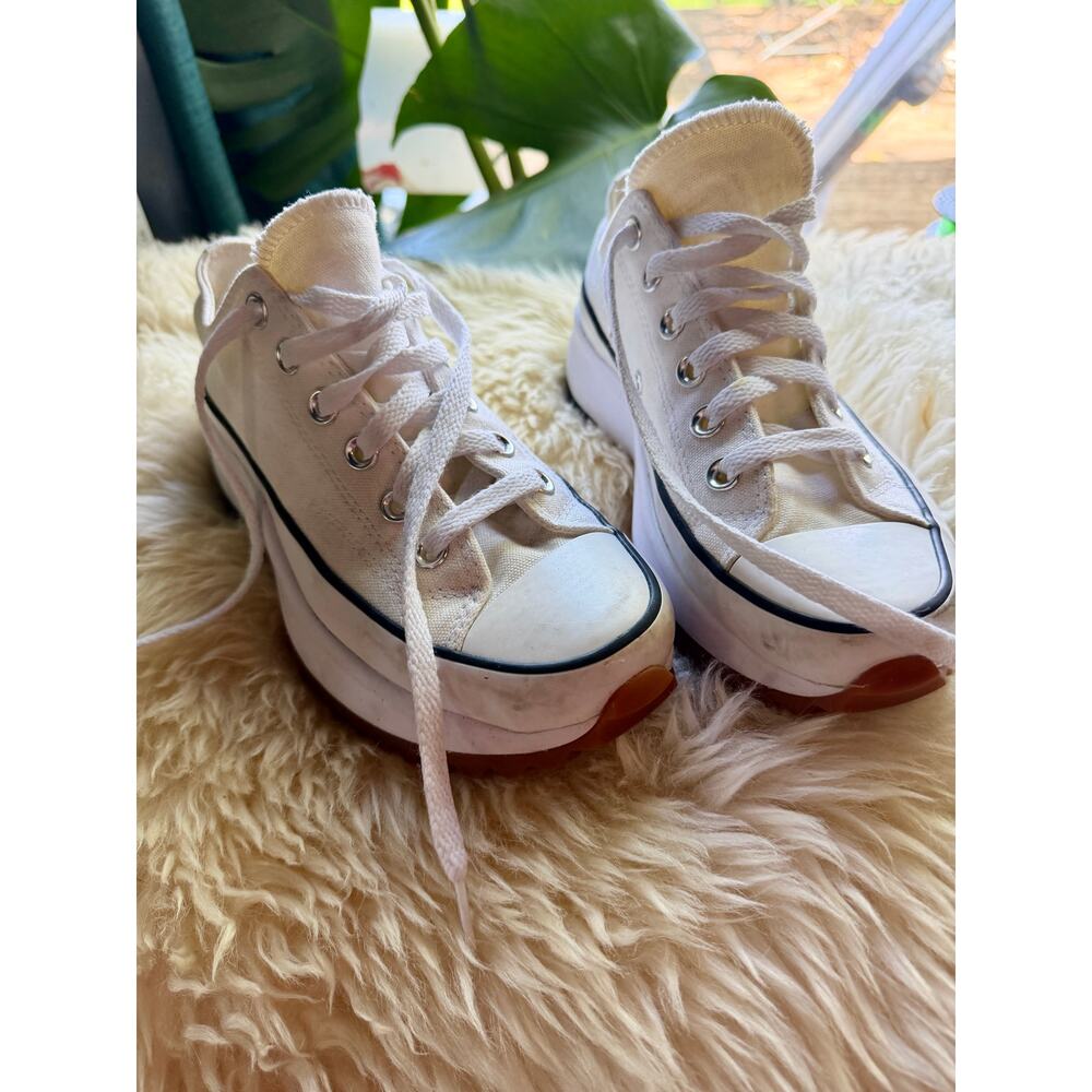 Converse Run Star Hike Low Top White Canvas Athletic Sneakers